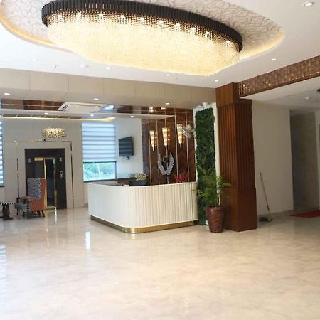 Golden Stone Resorts Alīgarh المظهر الخارجي الصورة