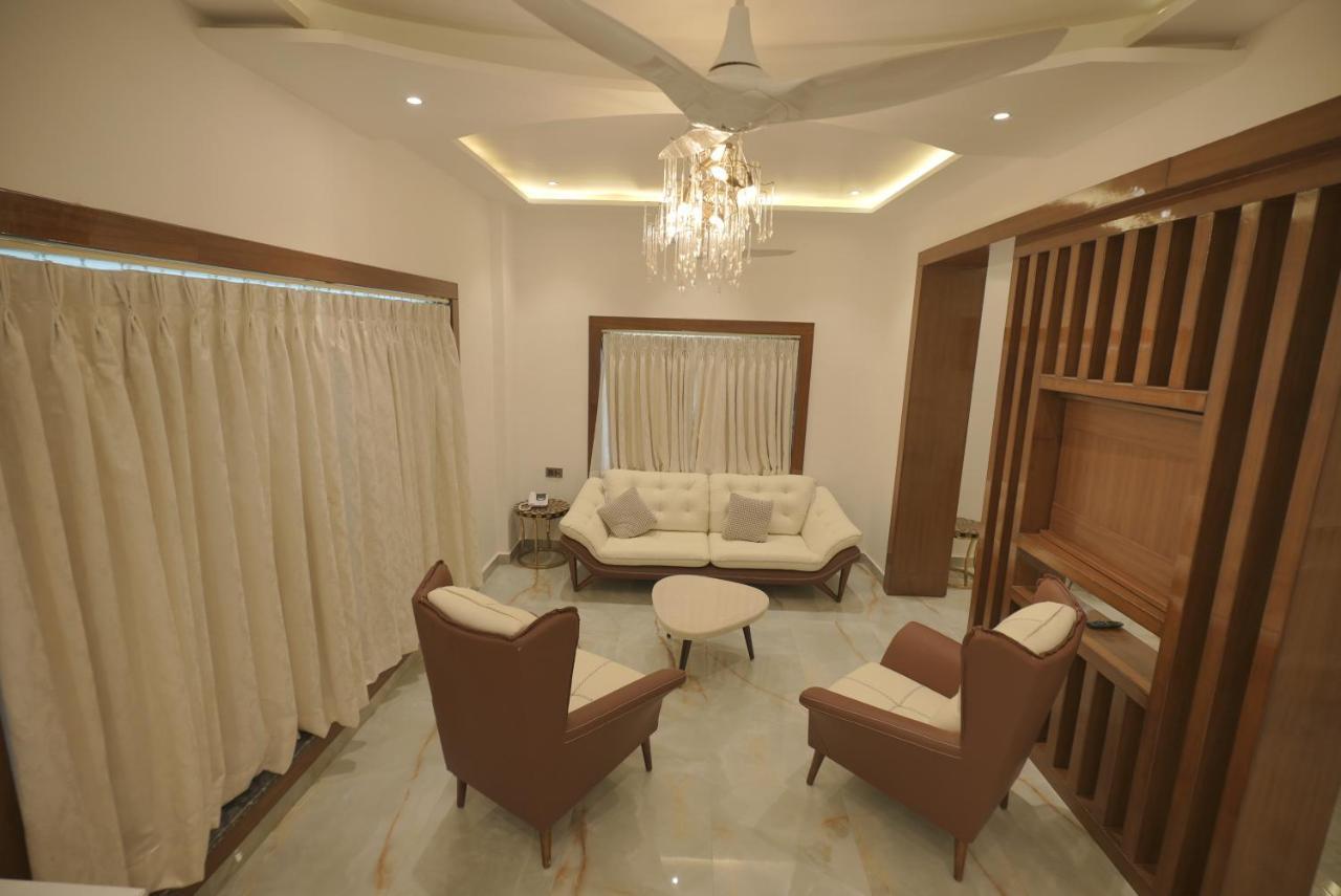 Golden Stone Resorts Alīgarh المظهر الخارجي الصورة