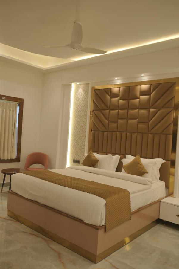 Golden Stone Resorts Alīgarh المظهر الخارجي الصورة