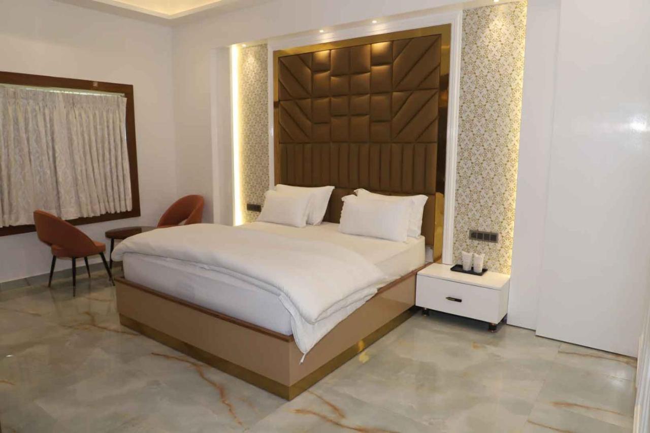 Golden Stone Resorts Alīgarh المظهر الخارجي الصورة